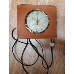 General Electric Alarm Clock 3H172 Style East INDIAN LAMBSKIN USA Made, Antique.